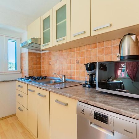 Apartmani Valun1 Bagian luar foto