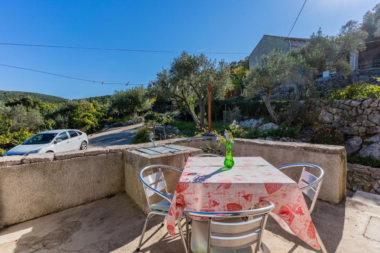 Apartmani Valun1 Bagian luar foto